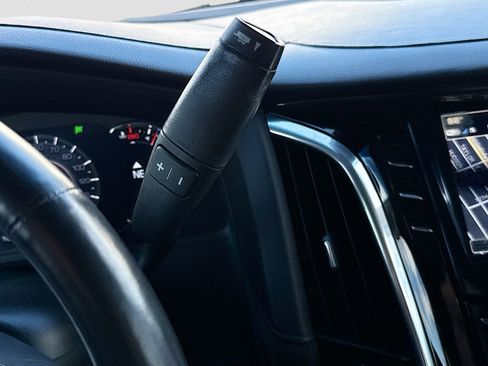 Used 2018 Cadillac Escalade Premium Luxury image 17