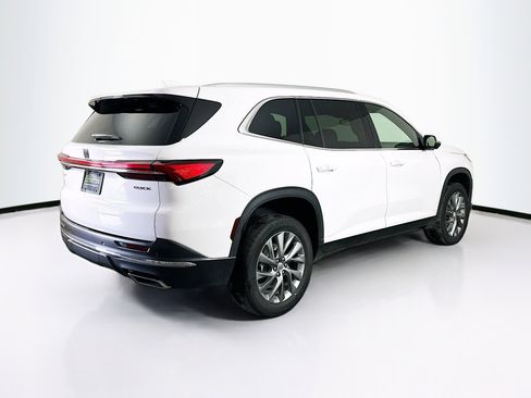 Used 2025 Buick Enclave Preferred image 9