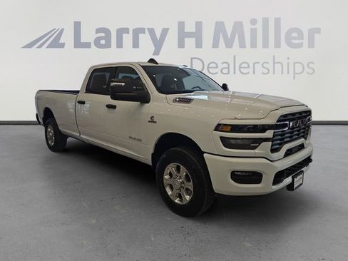 New 2025 RAM 2500 Big Horn AWD/4WD image 7