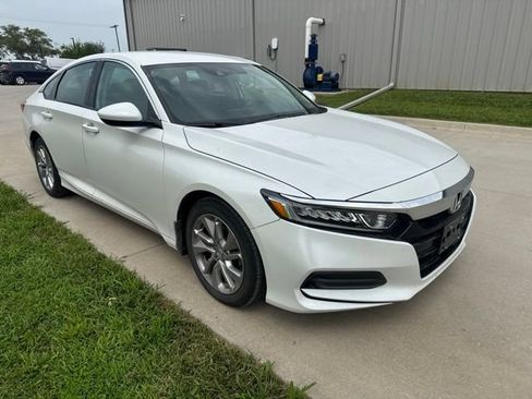 Used 2020 Honda Accord LX image 4