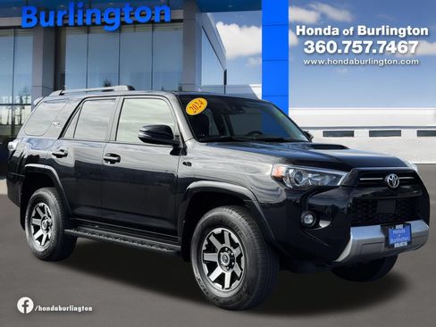 Used 2024 Toyota 4Runner TRD Off-Road Premium AWD/4WD image 8