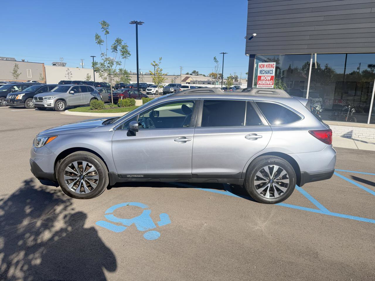 Used 2015 Subaru Outback 2.5i Limited AWD/4WD image 9