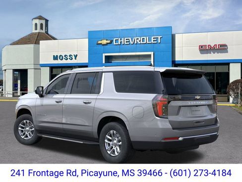 New 2026 Chevrolet Suburban LS image 3