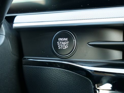 New 2025 Kia K5 LXS image 25