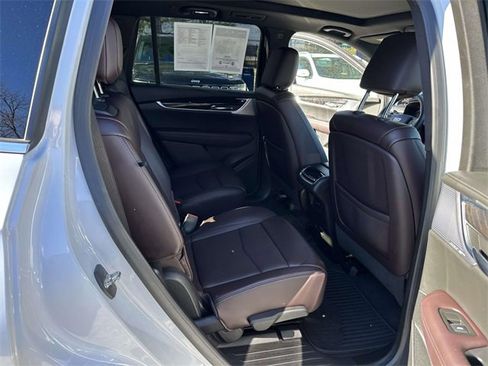 Used 2020 Cadillac XT6 Premium Luxury image 22