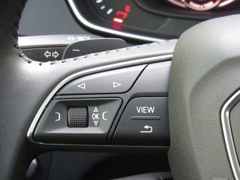 Used 2020 Audi Q5 e Prestige w/ Prestige Package AWD/4WD image 27