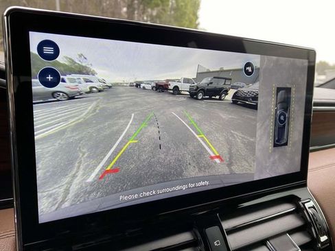 Used 2024 Lincoln Navigator Reserve image 32