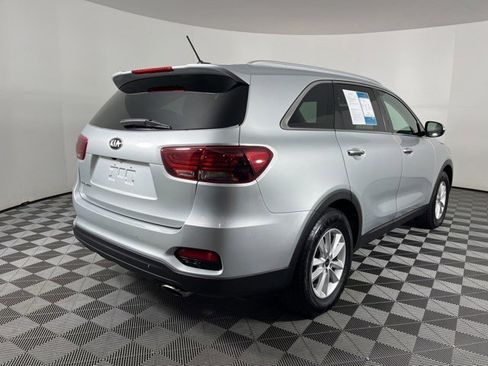 Used 2020 Kia Sorento LX w/ LX I4 Convenience Package image 7