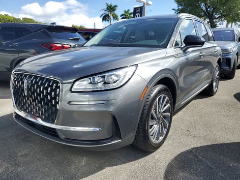 Certified 2023 Lincoln Corsair Reserve image 2