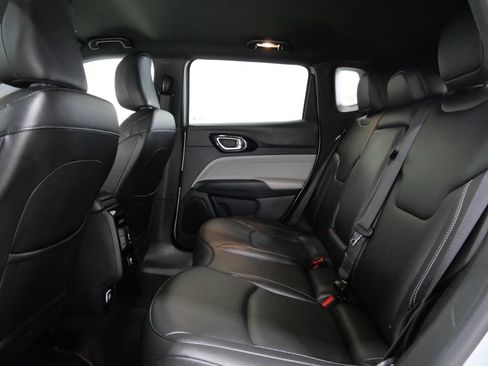 Used 2025 Jeep Compass Limited AWD/4WD image 23
