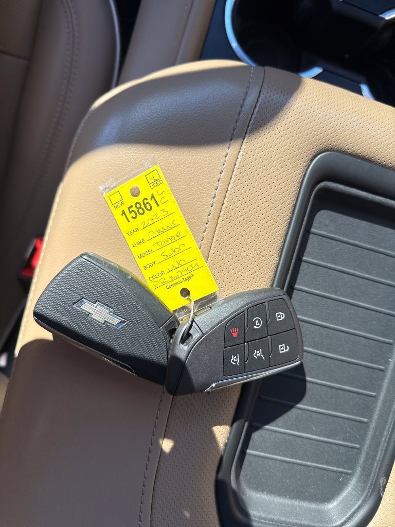 Used 2023 Chevrolet Tahoe Premier AWD/4WD image 31