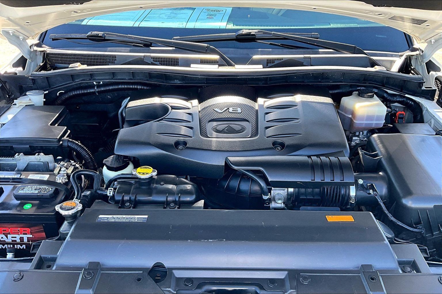 Used 2011 INFINITI QX56 4WD w/ Deluxe Touring Pkg image 9