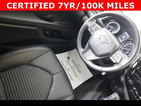 Used 2024 Toyota Camry SE image 21