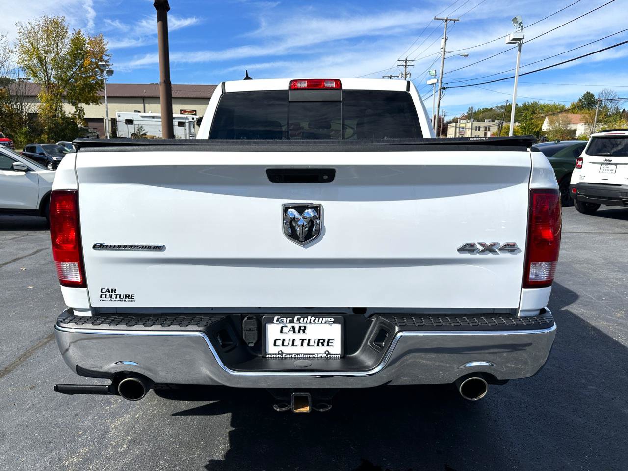 Used 2018 RAM 1500 SLT AWD/4WD image 14