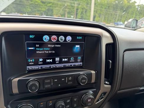 Used 2017 GMC Sierra 1500 Denali w/ Denali Ultimate Package AWD/4WD image 25