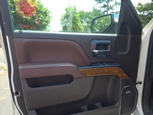 Used 2015 Chevrolet Silverado 1500 High Country AWD/4WD image 11
