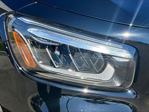 Used 2025 Mercedes-Benz GLB 250 image 26
