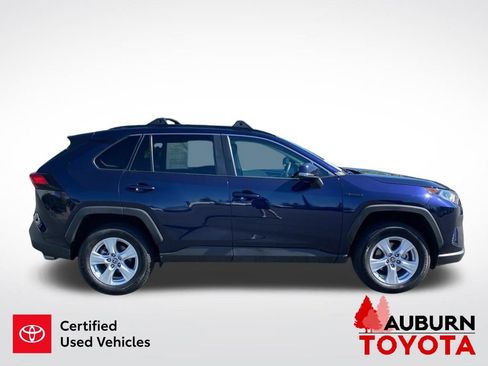 Used 2021 Toyota RAV4 XLE w/ Convenience Package AWD/4WD image 9