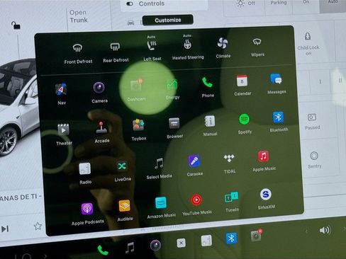 Used 2021 Tesla Model Y Long Range image 22