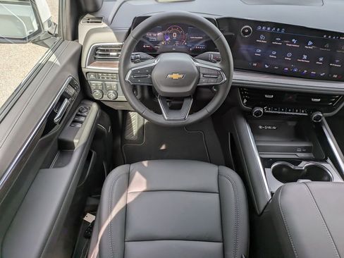 New 2026 Chevrolet Suburban LT w/ Comfort Package image 17
