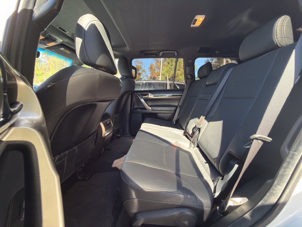 Used 2021 Lexus GX 460 Premium w/ Premium Package AWD/4WD image 8