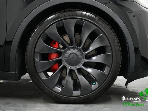 Used 2023 Tesla Model Y Performance AWD/4WD image 22
