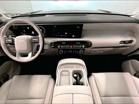 Used 2026 Hyundai Palisade Calligraphy FWD image 17