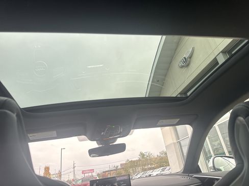 Used 2022 Audi S5 Premium image 16