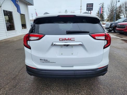 Certified 2023 GMC Terrain SLE w/ Driver Convenience Package image 6