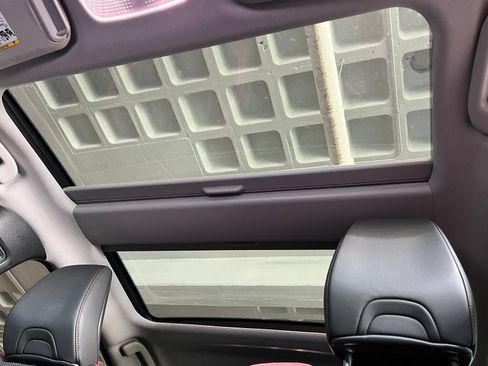 Used 2024 Toyota Prius Prime FWD image 21