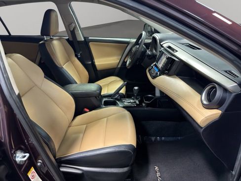 Used 2017 Toyota RAV4 Limited image 21