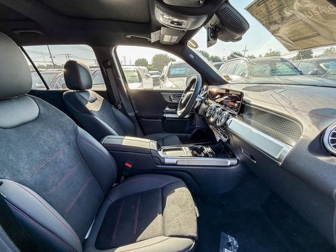 Used 2024 Mercedes-Benz EQB 350 4MATIC SUV image 18