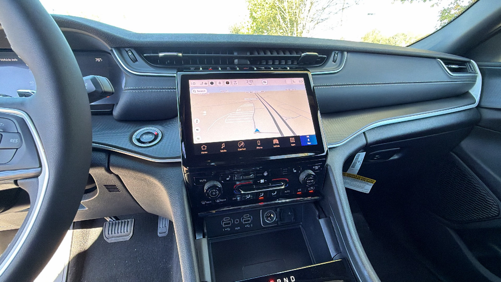 New 2027 Jeep Grand Cherokee Laredo X AWD/4WD image 27