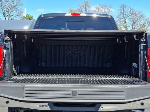 Certified 2019 Ford F150 Lariat w/ Equipment Group 502A Luxury image 29