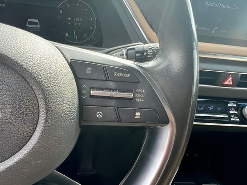 Used 2020 Hyundai Sonata SEL w/ Premium + Sunroof Package FWD image 22