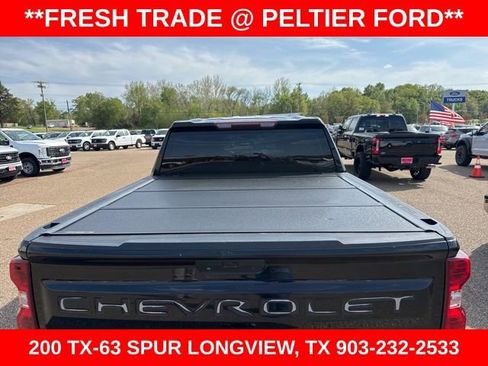 Used 2019 Chevrolet Silverado 1500 LT w/ Texas Edition image 11
