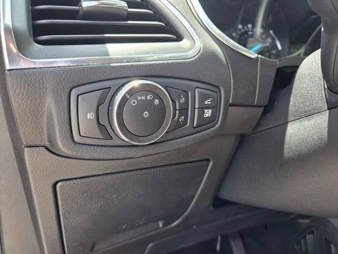 Used 2021 Ford Edge Titanium FWD image 22
