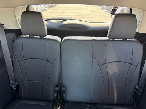 Used 2021 Buick Enclave Avenir w/ Avenir Technology Package FWD image 26