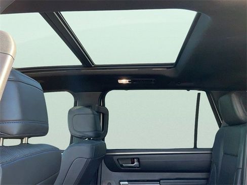 Used 2024 Toyota Sequoia Platinum image 17