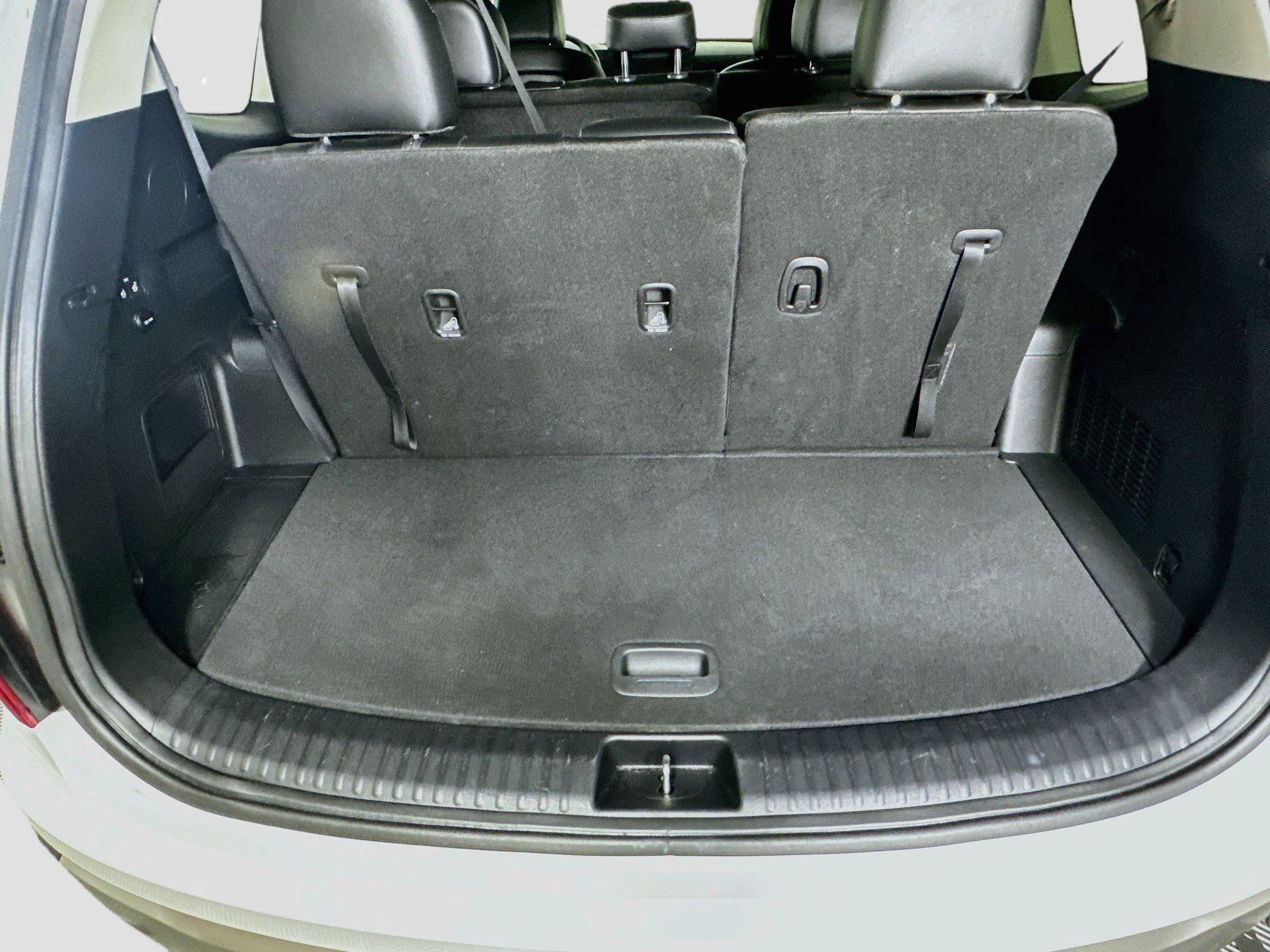 Used 2025 Kia Telluride LX FWD image 30