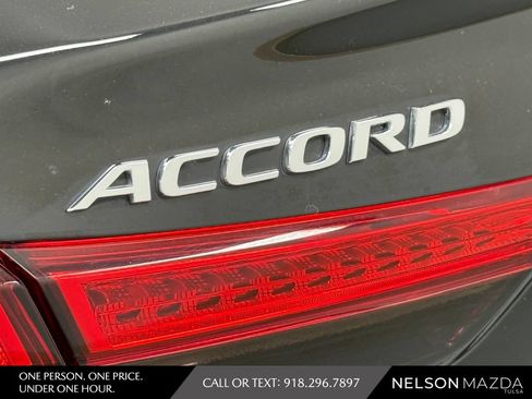 Used 2022 Honda Accord Touring image 15