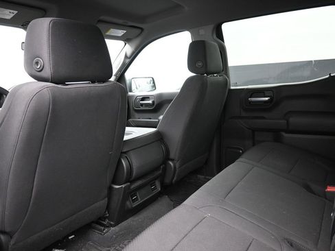 Used 2021 Chevrolet Silverado 1500 Custom Trail Boss w/ LPO, Dark Essentials Package image 7