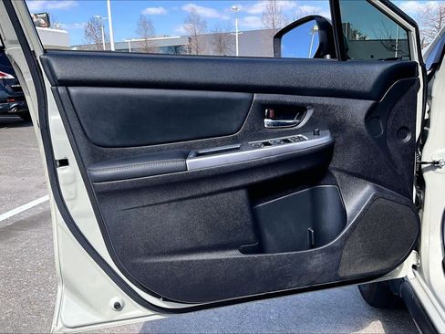 Used 2015 Subaru Crosstrek 2.0i Limited w/ Popular Package #2 image 19