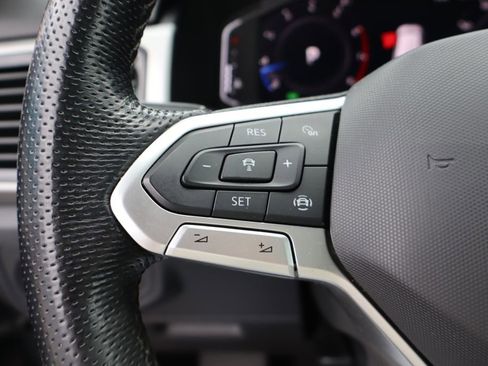 Used 2020 Volkswagen Atlas Cross Sport SEL Premium R-Line image 18