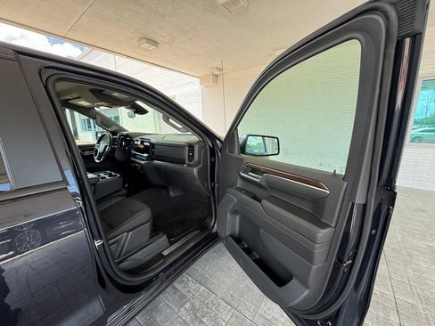 Used 2023 Chevrolet Silverado 1500 LT AWD/4WD image 16