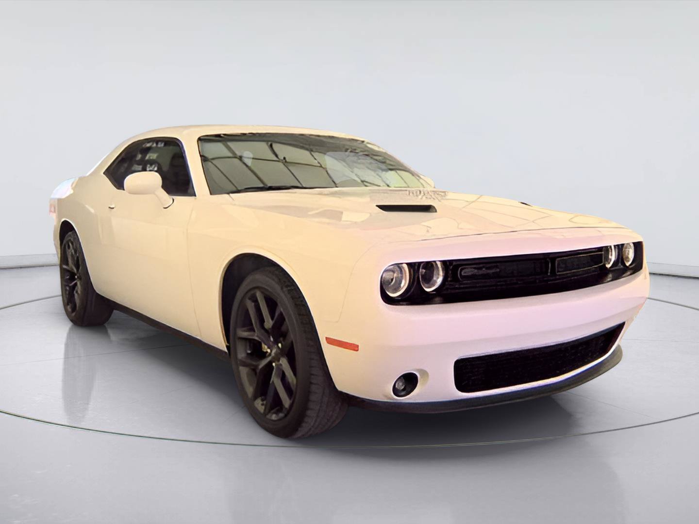 Used 2022 Dodge Challenger SXT w/ Blacktop Package RWD image 5