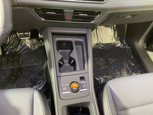 New 2026 Volkswagen Tiguan SE R-Line image 17