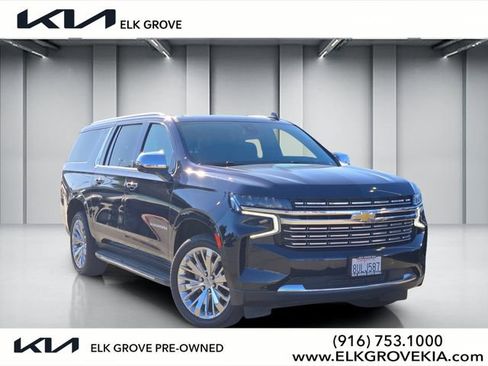 Used 2021 Chevrolet Suburban Premier w/ Premium Package AWD/4WD image 1