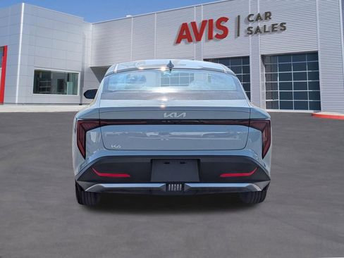 Used 2025 Kia K4 LXS image 7