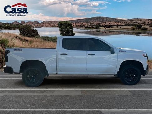 Used 2019 Chevrolet Silverado 1500 LT Trail Boss image 2